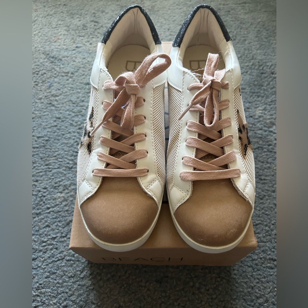 BEACH by Matisse sneakers size 9